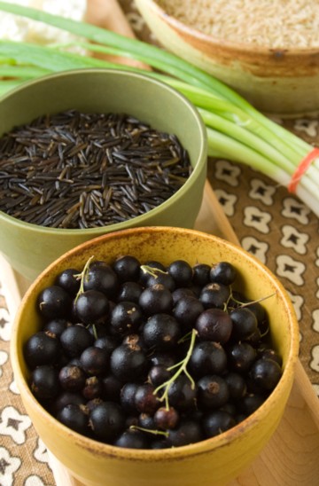 fresh currants and wild rice for brown rice salad