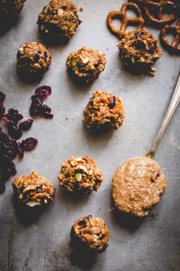 15 minute no-bake Peanut Butter and Pretzel Energy Balls a fast snack to whip up with ingredients already in your pantry! Kids and adults will love them. on Healthy Seasonal Recipes