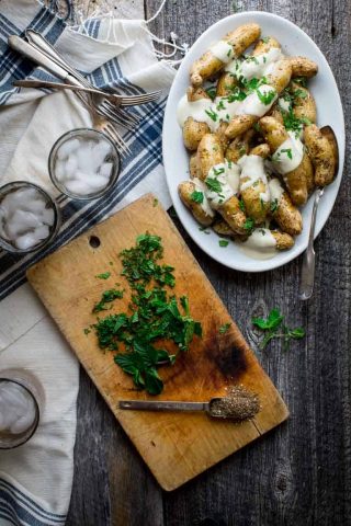 Za'atar Roasted Fingerling Potatoes with Greek Yogurt Tahini Sauce | Healthy Seasonal Recipes | Side dish, gluten-free, healthy