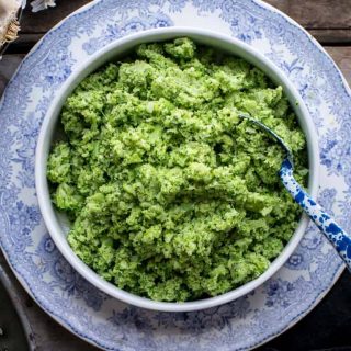 Garlic Mashed Broccoli, a easy vegan side dish. #vegan #glutenfree #lowcarb #broccoli