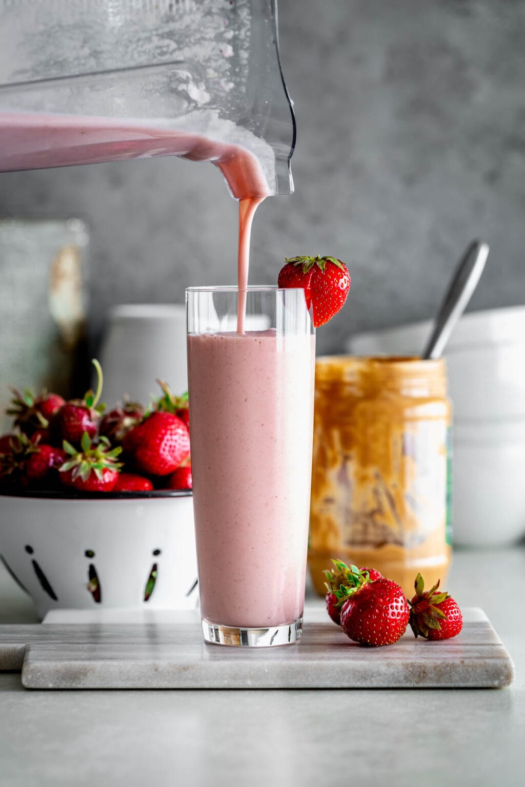 Strawberry Peanut Butter Smoothie LaptrinhX / News