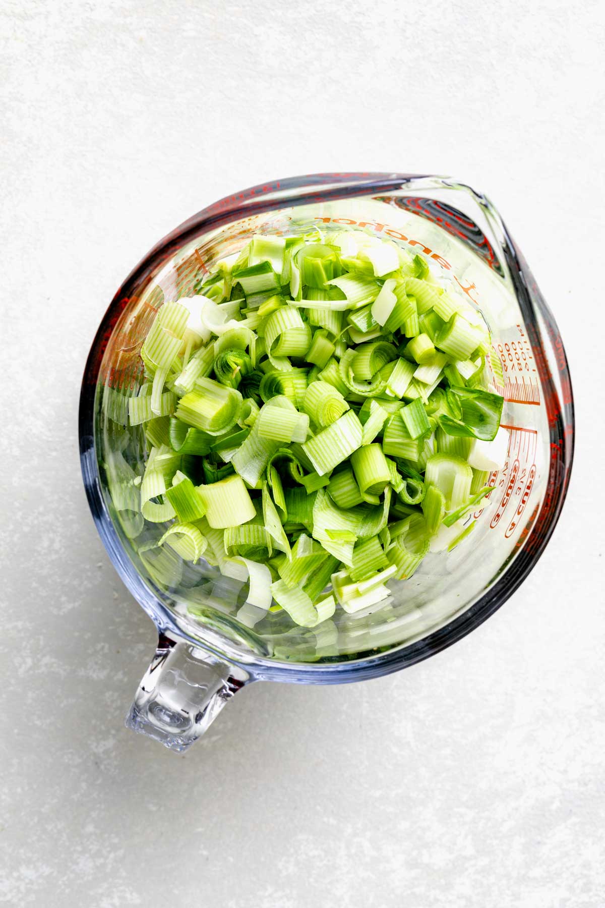 3 cups of leeks in a measuring cup